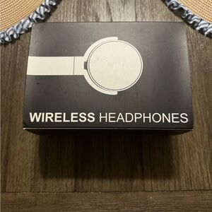 Wireless headphones